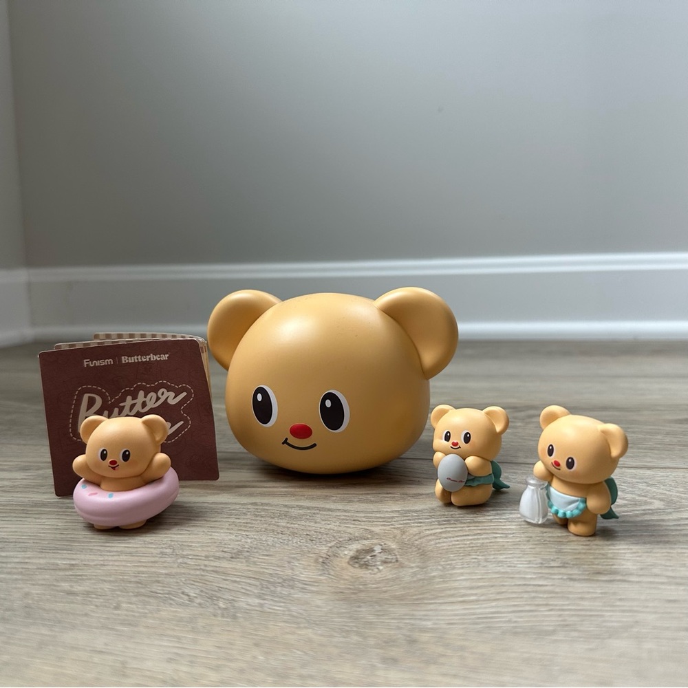 Butter Bear Collectible Playset - Tan